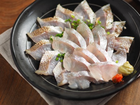 イシモチの刺身 炙り 湯霜 魚料理と簡単レシピ