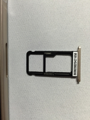 Huawei「MediaPad T2 7.0 Pro」カードスロット2