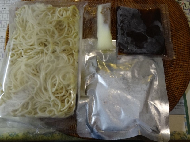 Japanese Soba Noodles蔦オリジナルラーメン (1)