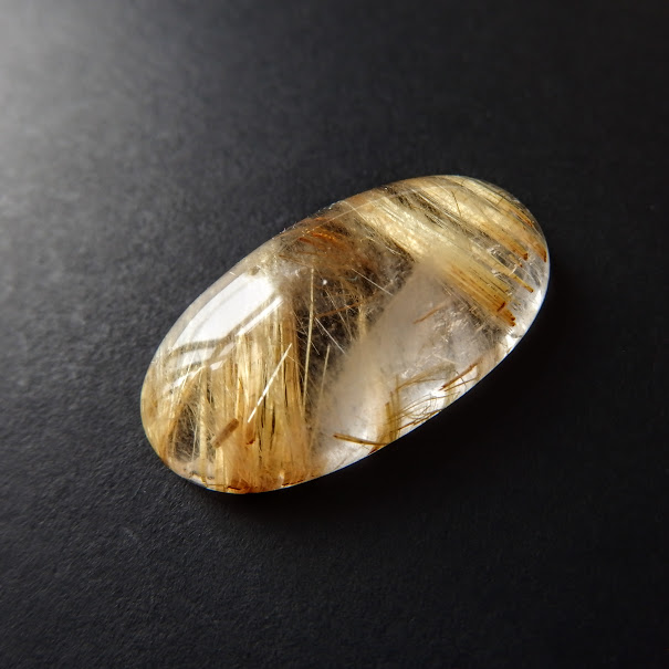 ゴールドルチル・クォーツ 小鳥の伝言 21mm/ ルース・カボション - 天然石・パワーストーンのルース、クリスタル、原石、鉱物 Stone