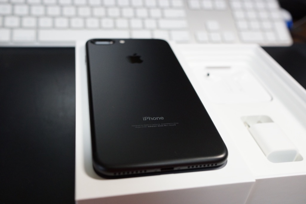 開封】iPhone7Plus Black（not ジェットブラック）感想 - Airwire 