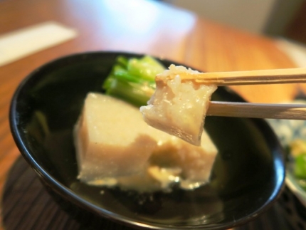 16-6-11豆腐たべ