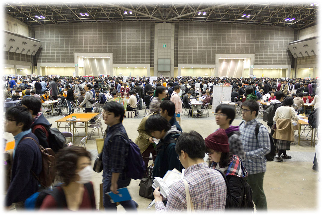 2015-11-22-ゲームマーケット2015秋-会場風景-w1070