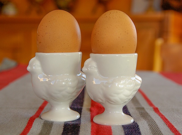 同じ鍋で、固ゆで卵と半熟ゆで卵を一度でつくるワザとは？ 